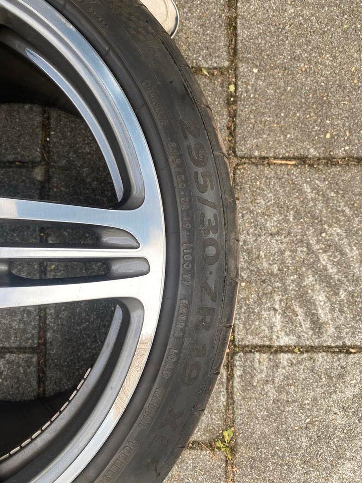 Porsche 996/997 Velgen met Zomerbanden 19 inch, Auto-onderdelen, Banden en Velgen, Banden en Velgen, Zomerbanden, 19 inch, 235 mm