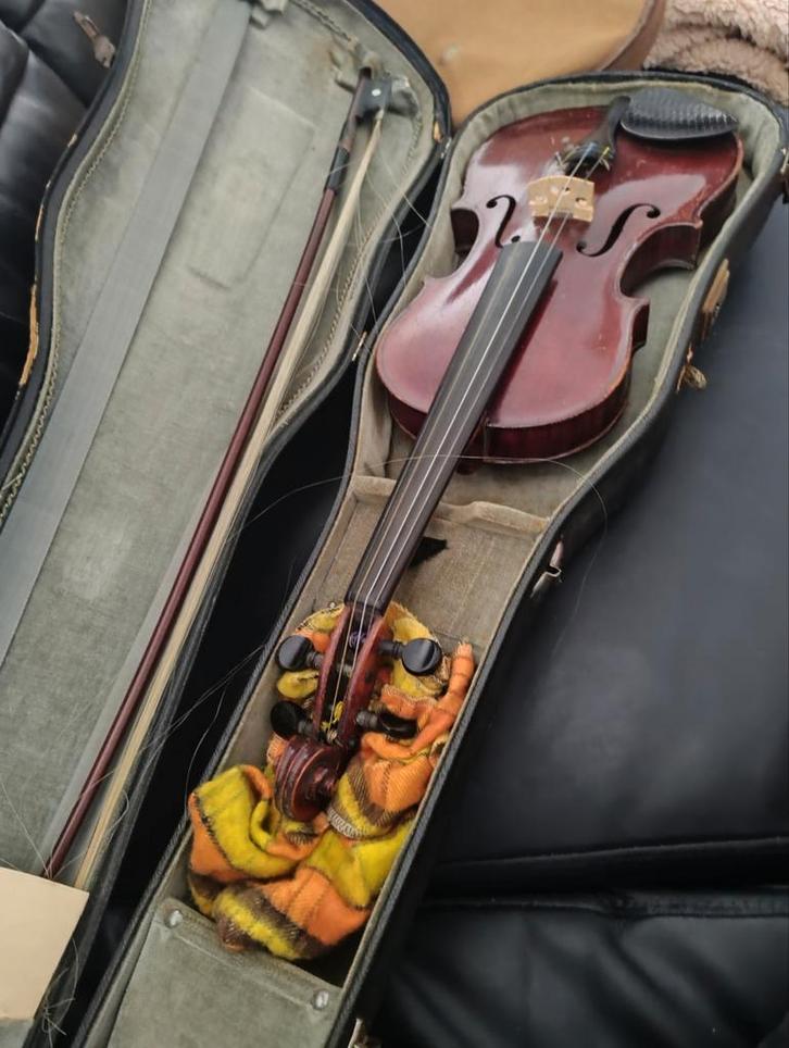 🔴 Viool in koffer en strijkstok en vioolkofferhoes, Muziek en Instrumenten, Strijkinstrumenten | Violen en Altviolen, Met koffer