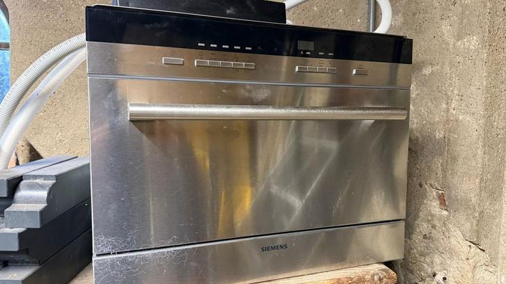 Siemens vaatwasser - compact model, Witgoed en Apparatuur, Vaatwasmachines, Gebruikt, Inbouw, Minder dan 85 cm, Minder dan 45 cm