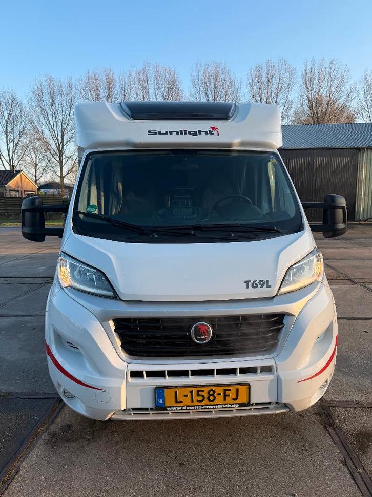 camper, Caravans en Kamperen, Campers, Bedrijf, tot en met 4, Half-integraal, Sunlight, Fiat, Diesel, Automaat, Rondzit, 7 tot 8 meter