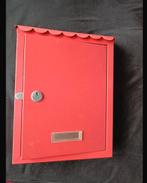 Rode metalen brievenbus, Tuin en Terras, Ophalen of Verzenden, Zo goed als nieuw, IJzer