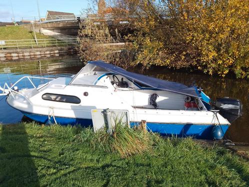 Polyester shetland 15 pk 4-takt met trailer, Watersport en Boten, Motorboten en Motorjachten, Gebruikt, Polyester, Tot 6 meter