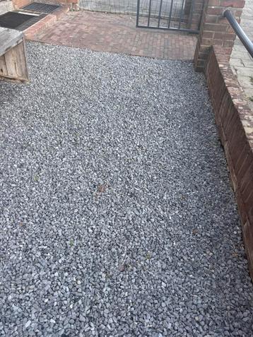 Grind. Gratis op te halen beschikbaar voor biedingen