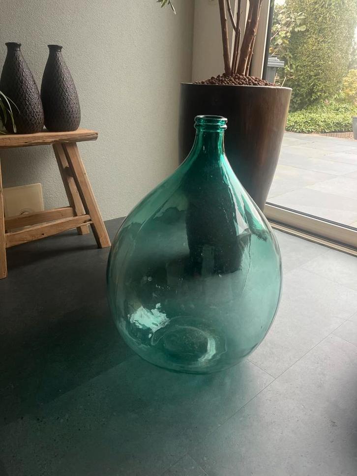 Decoratieve wijnfles als woonaccessoire, Huis en Inrichting, Woonaccessoires | Vazen, Zo goed als nieuw, Groen, Minder dan 50 cm