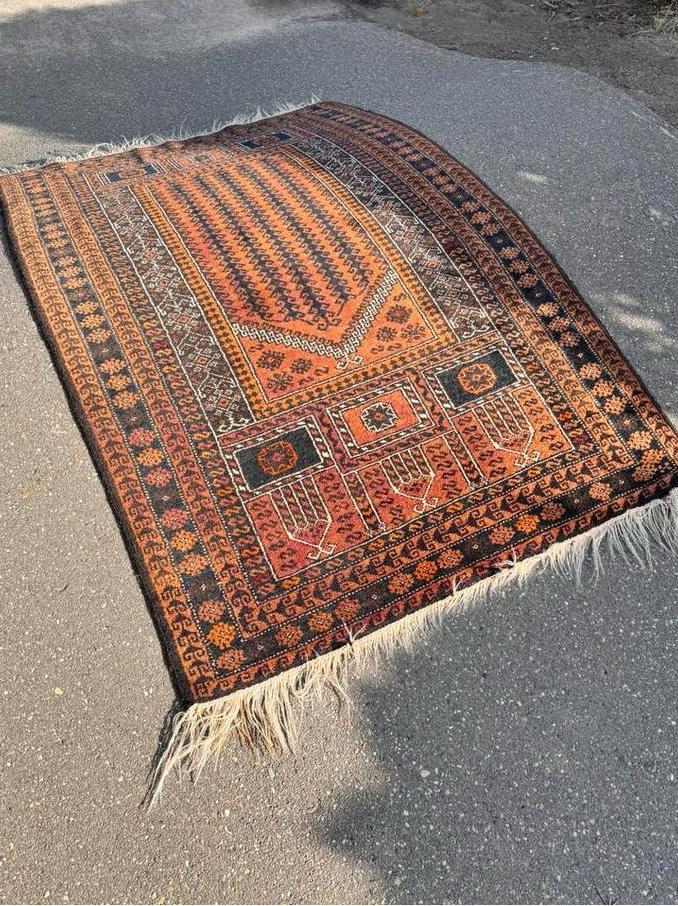 Perzisch tapijtje handgeknoopt, Antiek en Kunst, Antiek | Kleden en Textiel, Verzenden