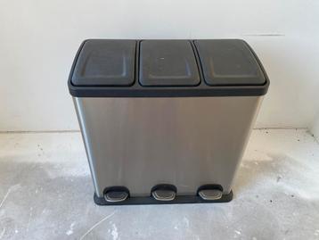 Prullenbak 60L (3 x 20L) beschikbaar voor biedingen