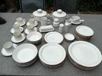 Stonehenge Midwinter Creation compleet servies in prima st., Huis en Inrichting, Keuken | Servies, Ophalen of Verzenden, Zo goed als nieuw