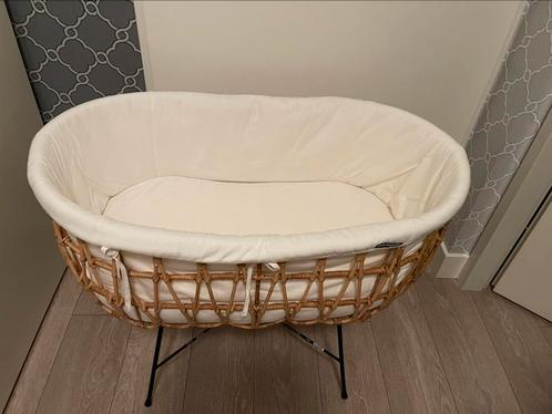 Childhome rotan wieg incl. Matras en nest, Kinderen en Baby's, Babywiegjes en Ledikanten, Zo goed als nieuw, Wieg, Ophalen