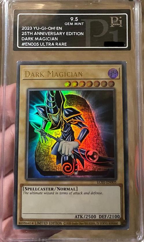 Yu-Gi-Oh! Dark Magician LC01 PI Grade 9,5 Gem Mint !, Hobby en Vrije tijd, Verzamelkaartspellen | Yu-gi-Oh!, Zo goed als nieuw