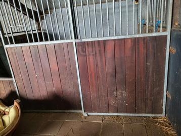 Voorwand paardenstal/paardenbox beschikbaar voor biedingen