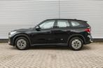 BMW iX1 eDrive20 / Trekhaak / Achteruitrijcamera / Stoelverw, Auto's, BMW, Stof, Zwart, Nieuw, Stuurwielverwarming