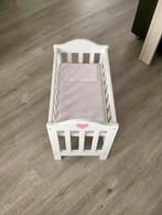 Heel mooi poppenbed, Kinderen en Baby's, Speelgoed | Poppen, Ophalen, Zo goed als nieuw, Babypop