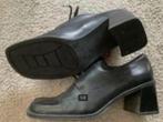 Zwarte damesschoenen, schoenen brede hak 6,5 cm; 40; Tamaris, Ophalen of Verzenden, Zo goed als nieuw, Zwart