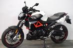 APRILIA Shiver 900 (bj 2018) ABS, 2 cilinders, Bedrijf, 896 cc, Meer dan 35 kW