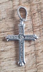 Zilveren kruisje kettinghanger met steentjes 2,8 x 1 cm  925, Met strass, Ophalen of Verzenden, Zo goed als nieuw, Zilver