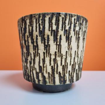 retro vintage berkenbast bloempot 70s beschikbaar voor biedingen