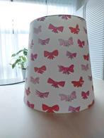 Leuke lampenkap met strikjes Blond Amsterdam, Huis en Inrichting, Lampen | Lampenkappen, 25 tot 50 cm, Rond, Ophalen of Verzenden