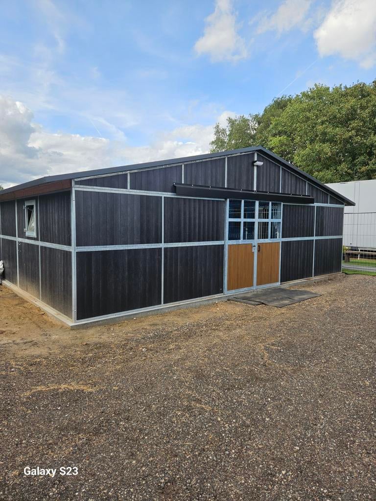 BUITENSTALLEN / SCHUILSTAL /  PAARDENBOXEN/ RAMEN/ DEUREN, Dieren en Toebehoren, Stalling en Weidegang