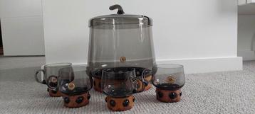 Vintage bowl,6 glazen,mondgeblazen rookglas,koperen rand beschikbaar voor biedingen