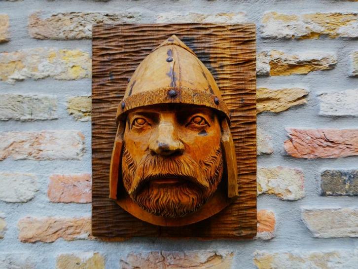 Sculptuur van een Noorman fraai houtuitgesneden ca. 1900, Antiek en Kunst, Kunst | Beelden en Houtsnijwerken, Ophalen of Verzenden