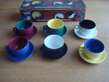 6 mokka kop en schotels beschikbaar voor biedingen