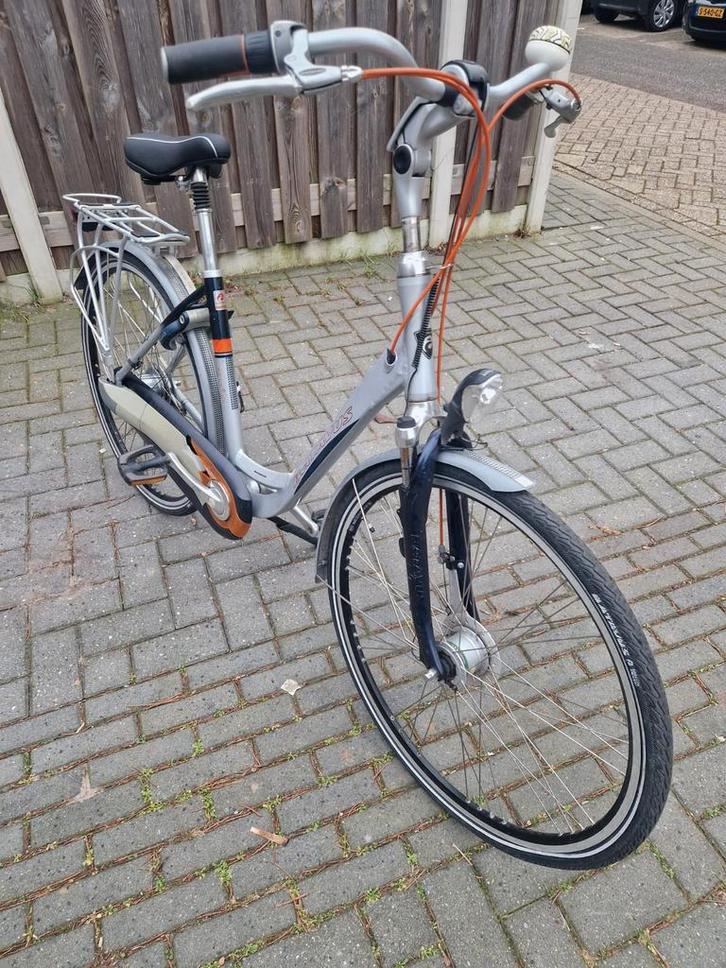 Batavus damesfiets framemaat 48cm in prima staat, Fietsen en Brommers, Fietsen | Dames | Damesfietsen, Zo goed als nieuw, Batavus