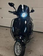 Vespa spint brom zwart 50cc akrapovic, Fietsen en Brommers, Scooters | Vespa, Ophalen of Verzenden, Zo goed als nieuw, Benzine