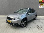 Peugeot 2008 1.2 PureTech GT-line | CARPLAY | PANO | TREKHAA, Leder en Stof, Bedrijf, Handgeschakeld, 3 cilinders