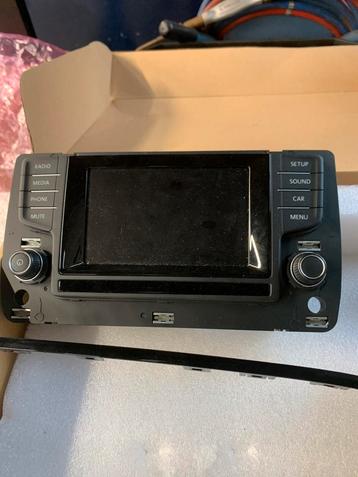 VW radio en toebehoren. beschikbaar voor biedingen