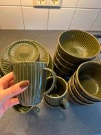 VTwonen servies set, Huis en Inrichting, Keuken | Servies, Ophalen, Zo goed als nieuw, Overige stijlen, Aardewerk