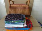 Vintage naaimand rotan lappenmand vintage stof stoffen 1970