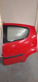 Peugeot 107 linker achterportier, nette staat, Auto-onderdelen, Ophalen of Verzenden
