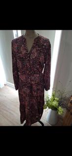 Nieuwe jurk K Design maat M, Kleding | Dames, Ophalen of Verzenden, Nieuw, Maat 38/40 (M), Onder de knie