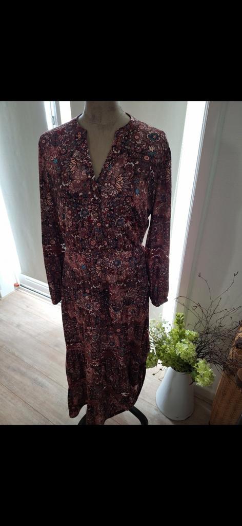 Nieuwe jurk K Design maat M, Kleding | Dames, Jurken, Nieuw, Maat 38/40 (M), Onder de knie, Ophalen of Verzenden