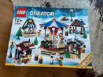 LEGO 10235 Winter Village Market - Kerstset, Kinderen en Baby's, Speelgoed | Duplo en Lego, Ophalen of Verzenden, Nieuw, Complete set