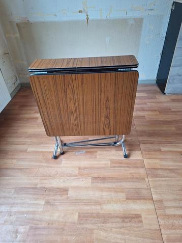 Formica  inklapbaar tafel vintage Retro  ureterp  beschikbaar voor biedingen