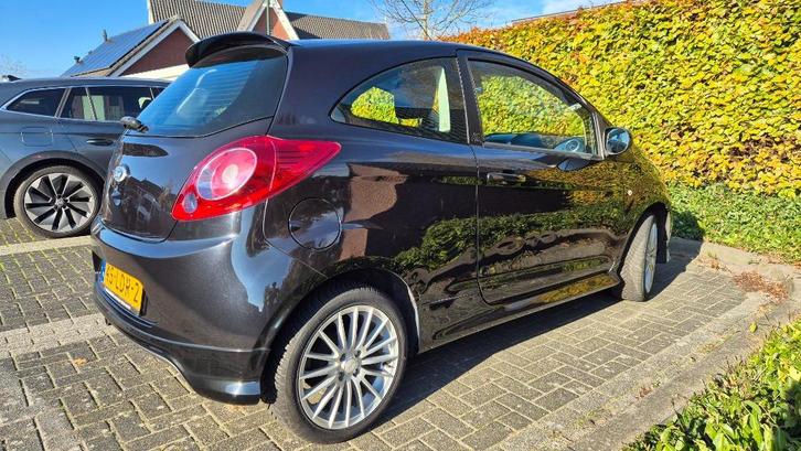 Ford Ka Titanium 1.2 51KW 2010 Zwart, Auto's, Ford, Particulier, Ka, ABS, Airbags, Airconditioning, Boordcomputer, Centrale vergrendeling