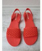 Slippers ipanema  mt 40, nieuwstaat, 12,50, Kleding | Dames, Schoenen, Nieuw, Ipanema, Rood, Ophalen