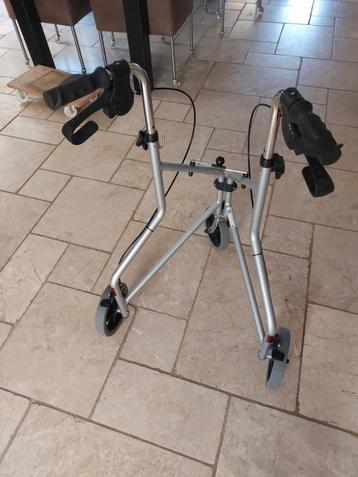 Premis Delta 3 wiel rollator beschikbaar voor biedingen