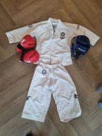 Setje taekwondo kleding van sportschool TimKool, Maat XS of kleiner, Ophalen of Verzenden, Taekwondo