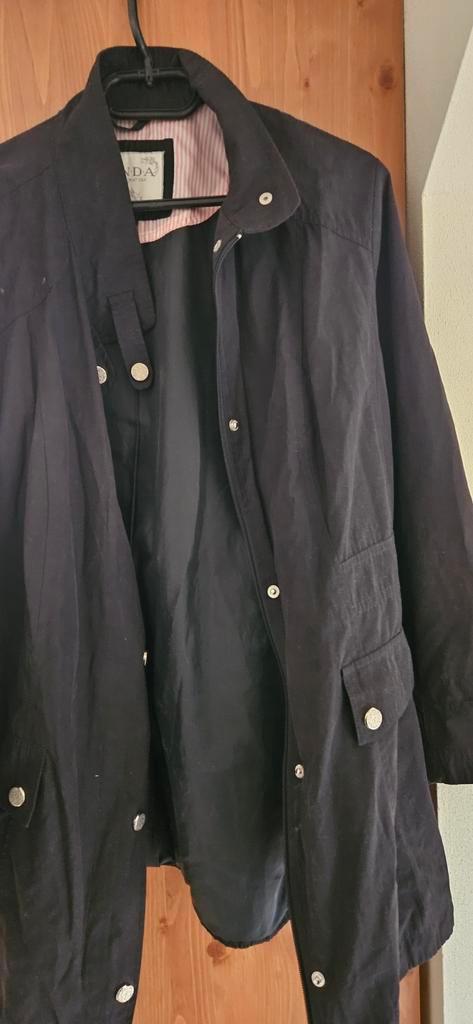 zwarte jas maat 50 voor maar € 1,00, Kleding | Dames, Grote Maten, Gedragen, Jas of Mantel, Zwart, Ophalen of Verzenden