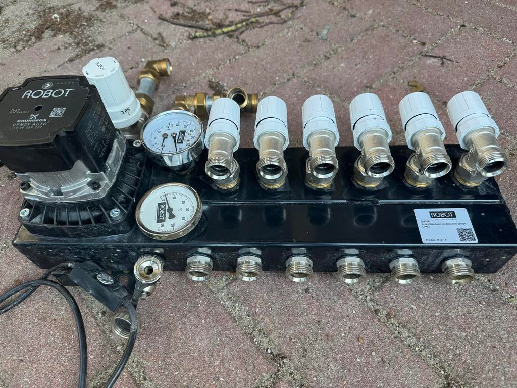 Robot vloerverwarmingsverdeler 6 groeps, Verzenden, Minder dan 60 cm, Overige typen, Minder dan 30 cm