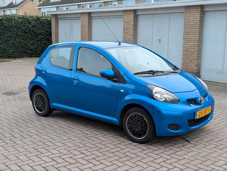 Toyota Aygo 1.0 12V Vvt-i 5DRS 2010 Blauw, Auto's, Toyota, Particulier, Aygo, Benzine, A, Hatchback, Handgeschakeld, Geïmporteerd