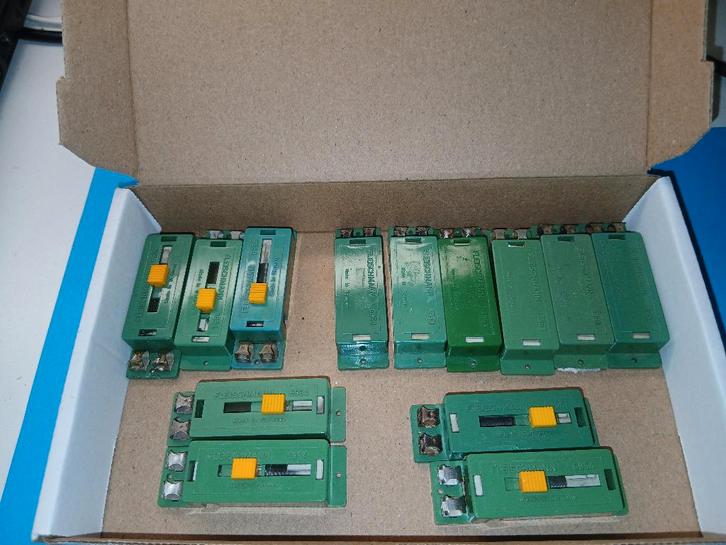 fleischmann 6953 en 6954, Hobby en Vrije tijd, Modeltreinen | N-Spoor, Gebruikt, Transformator of Voeding, Gelijkstroom of Wisselstroom