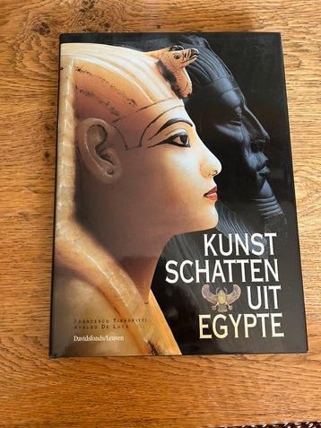Boek Egypte beschikbaar voor biedingen