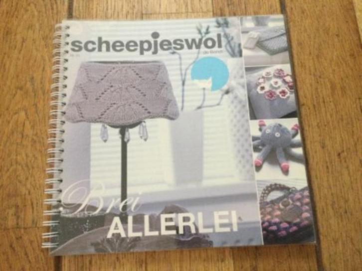 Brei- en haakboeken, Hobby en Vrije tijd, Breien en Haken, Zo goed als nieuw, Breien of Haken, Wol of Garen, Ophalen of Verzenden