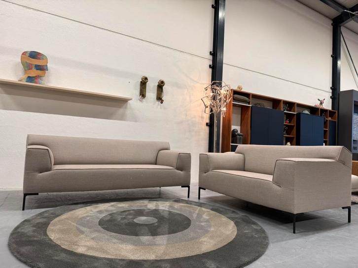 Nieuw Design on Stock Bloq 2,5 zits & Loveseat Ploegwool, Huis en Inrichting, Banken | Bankstellen, Nieuw, Rechte bank, Tweepersoons