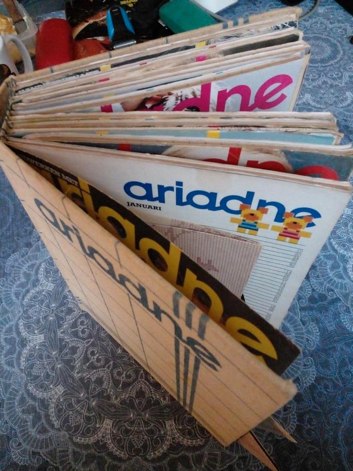 Vintage Ariadne Handwerk Tijdschriften Collectie, Hobby en Vrije tijd, Breien en Haken, Gebruikt, Ophalen of Verzenden
