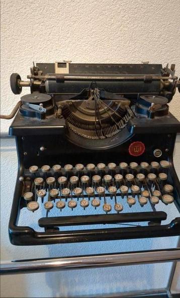 Oude Torpedo Schrijfmachine - Decoratief beschikbaar voor biedingen