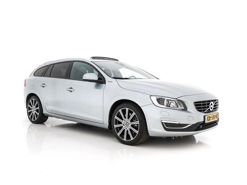 Volvo V60 2.4 D6 AWD Twin Engine Momentum Aut. *PANO | NAVI-, Auto's, Volvo, Bedrijf, Te koop, V60, 4x4, ABS, Achteruitrijcamera